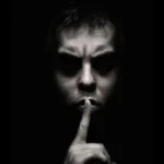 Negar a existência de Deus é a forma astuta que satanás encontrou de ocultar a sua